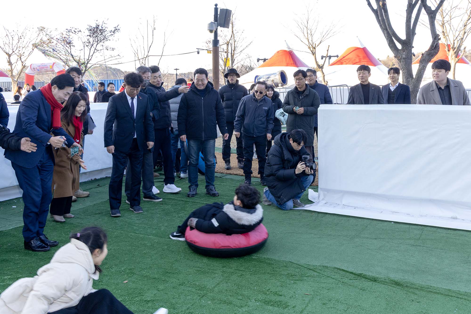 251230_도시공원 내 겨울 놀이시설 개장식 이미지4