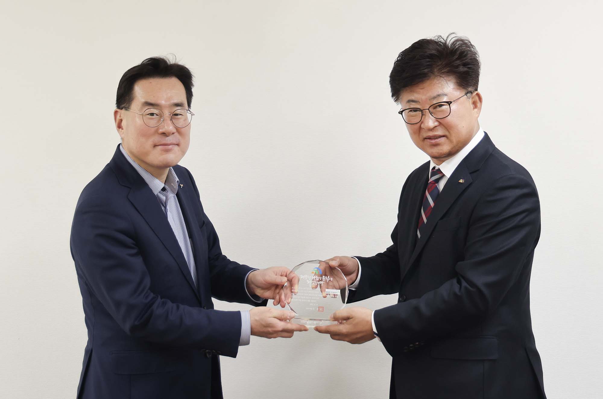 260126_나눔실천 후원 유공자(KGC인삼공사) 감사패 수여 이미지1