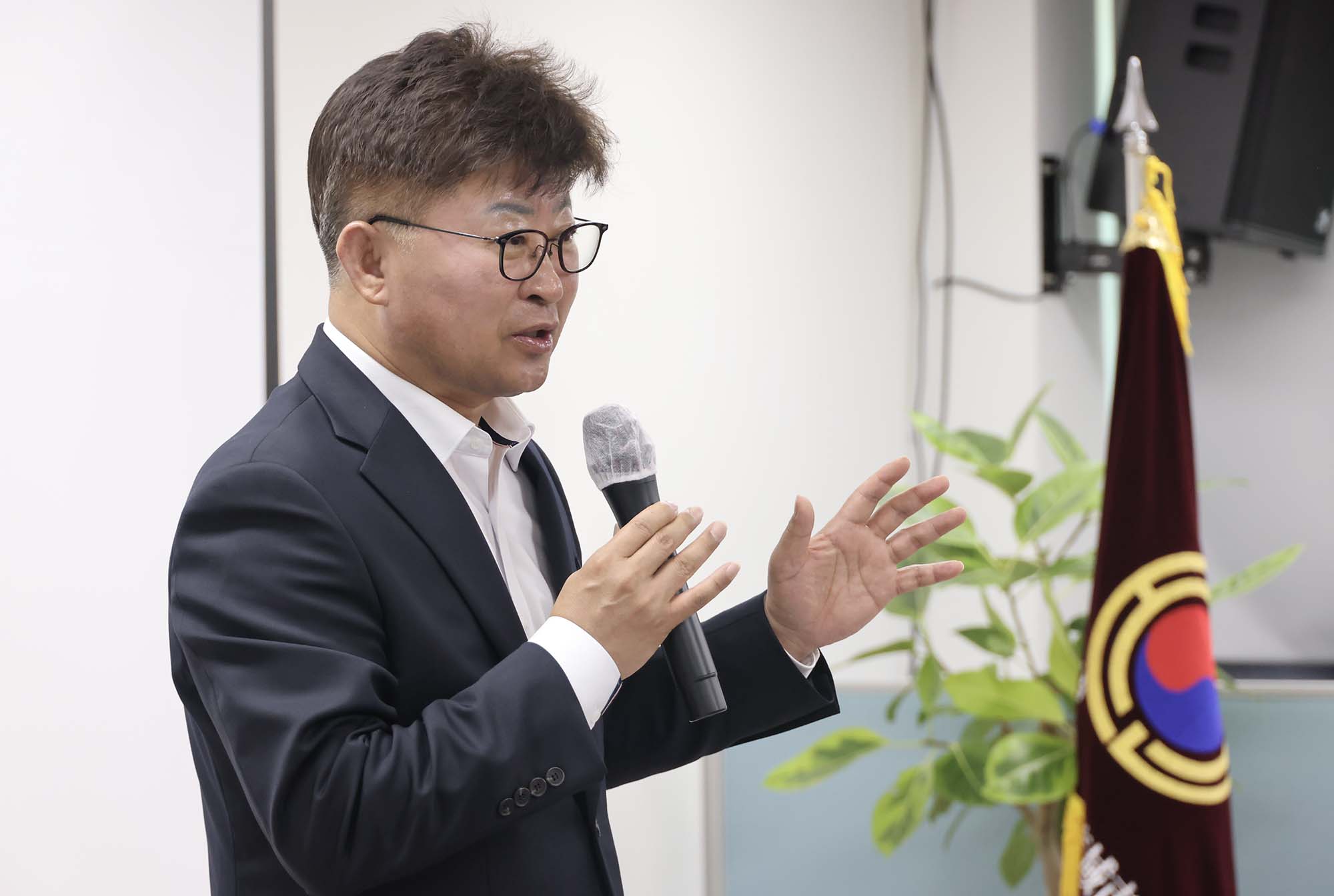 260421_대한노인회 대덕구지회 노인일자리 참여자 안전·직무 교육 이미지2