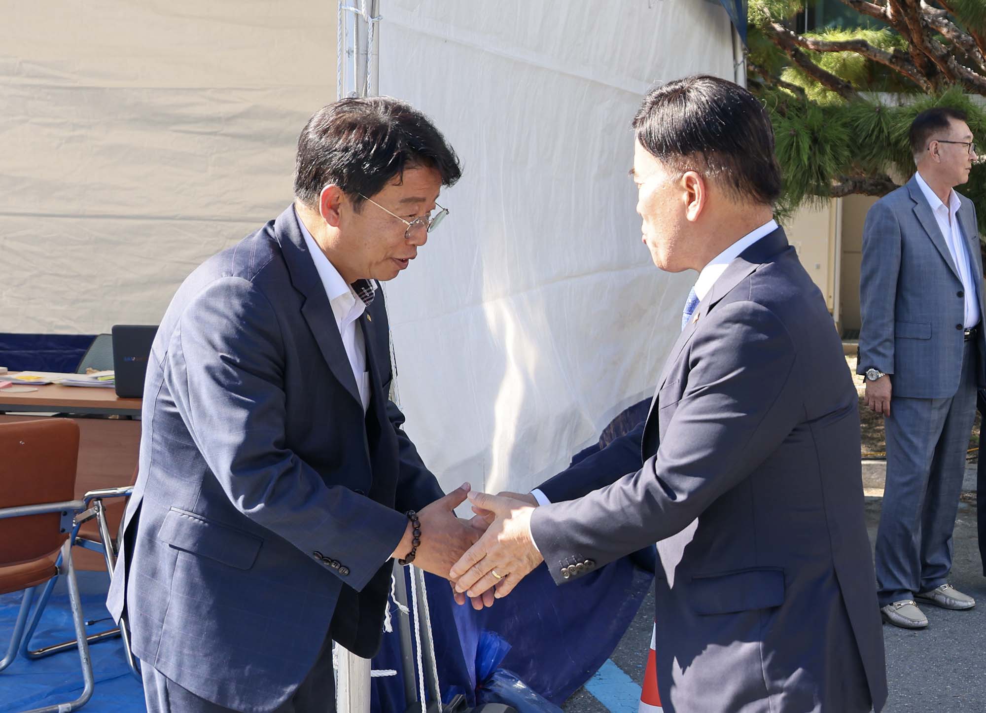 261014_동구청장 격려방문 이미지1